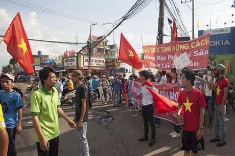 Vietnam manif contre la chine
