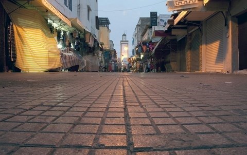 Rue deserte maroc