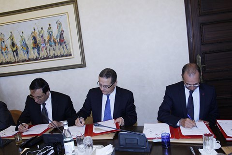 Signature contrat programme etat onee mai 2014