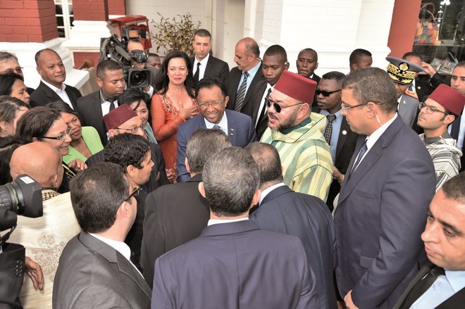 roi_mohammed_6_avec_president_et_presse_malgaches