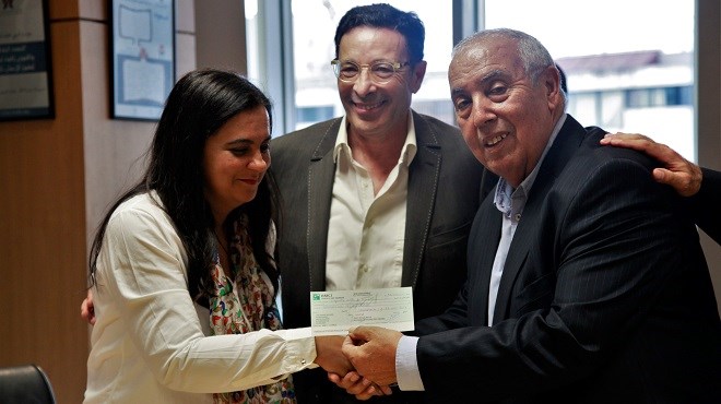 Editeur solidaire : L’association Al Karam pour les réfugiés reçoit un chèque