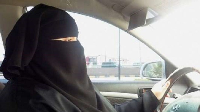Arabie Saoudite : Le Roi Salmane autorise le volant aux femmes