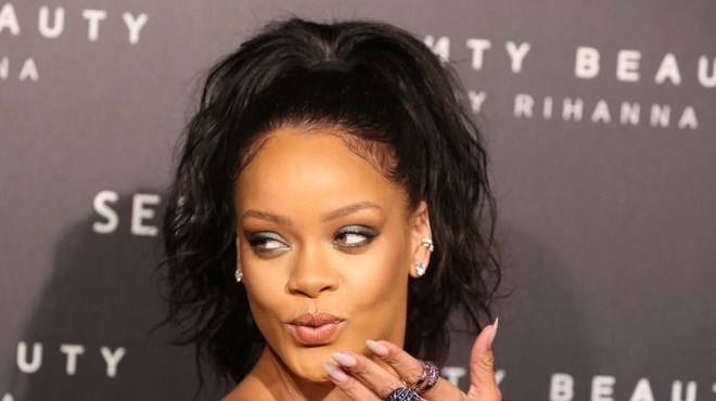 Rihanna furieuse contre Snapchat, elle réagit !