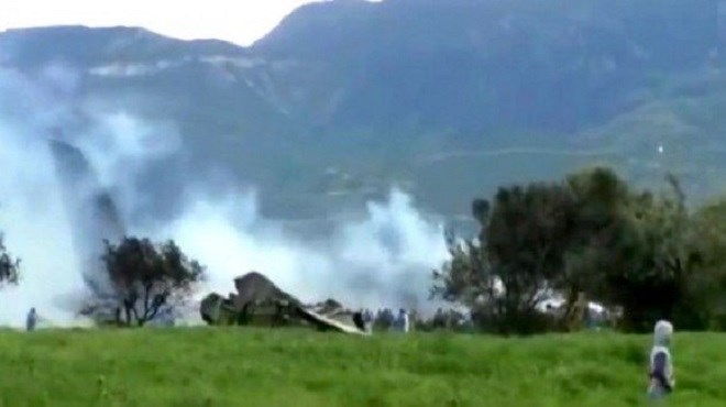 Algérie : Un avion de l’armée de l’air algérienne s’écrase près d’Alger