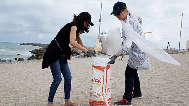 Opération de nettoyage de la plage des Oudayas à l’initiative des ambassades des pays nordiques