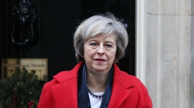 Londres : Theresa May remporte le vote de défiance par 200 voix contre 117