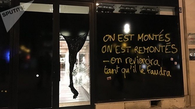 Paris : Week-end noir… (Photos)