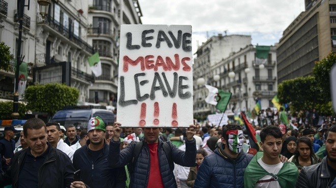 Algérie : Plus déterminée que jamais, la rue ne lâche rien