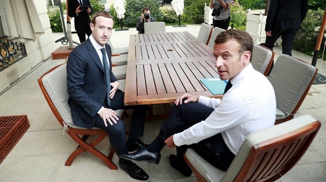 Emmanuel Macron reçoit Mark Zuckerberg