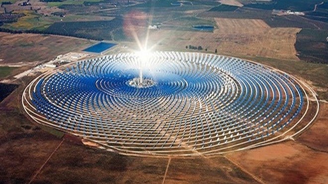 Noor 3 : La plus grande tour d’énergie solaire au monde se trouve au Maroc