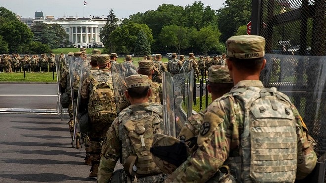 Donald Trump ordonne le retrait de la Garde nationale de Washington