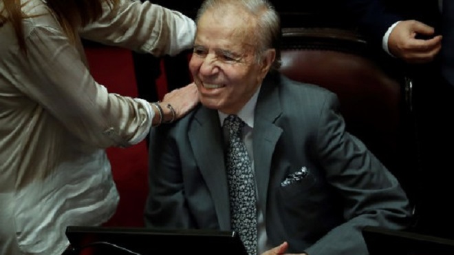L’ex-président argentin Carlos Menem testé négatif au Covid-19