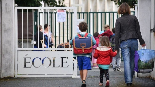 France Rentrée particulière pour 12 millions d'élèves