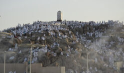 Plus De Millions De P Lerins Au Mont Arafat Pour Le Rite Le Plus