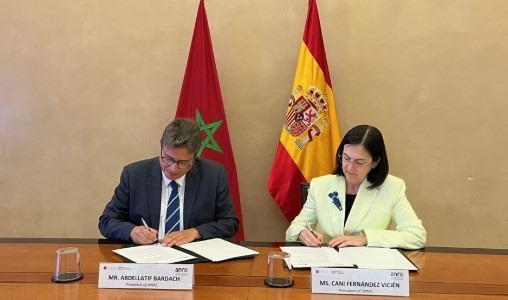 L'ANRE et la CNMC signent un MoU pour une régulion énergétique intégrée et durable