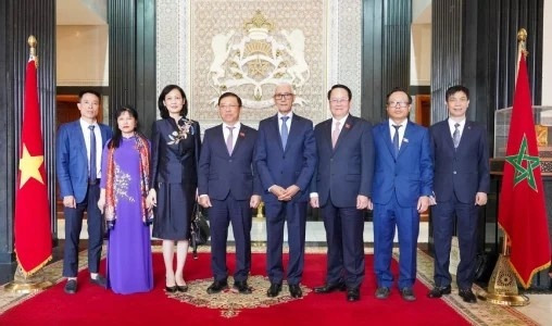 Le Président de la Chambre des représentants s’entretient avec une délégation vietnamienne