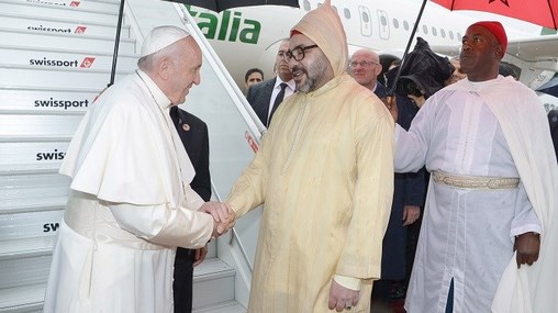 SM le Roi félicite le Pape François à l’occasion de l’anniversaire de son investiture à la mission papale